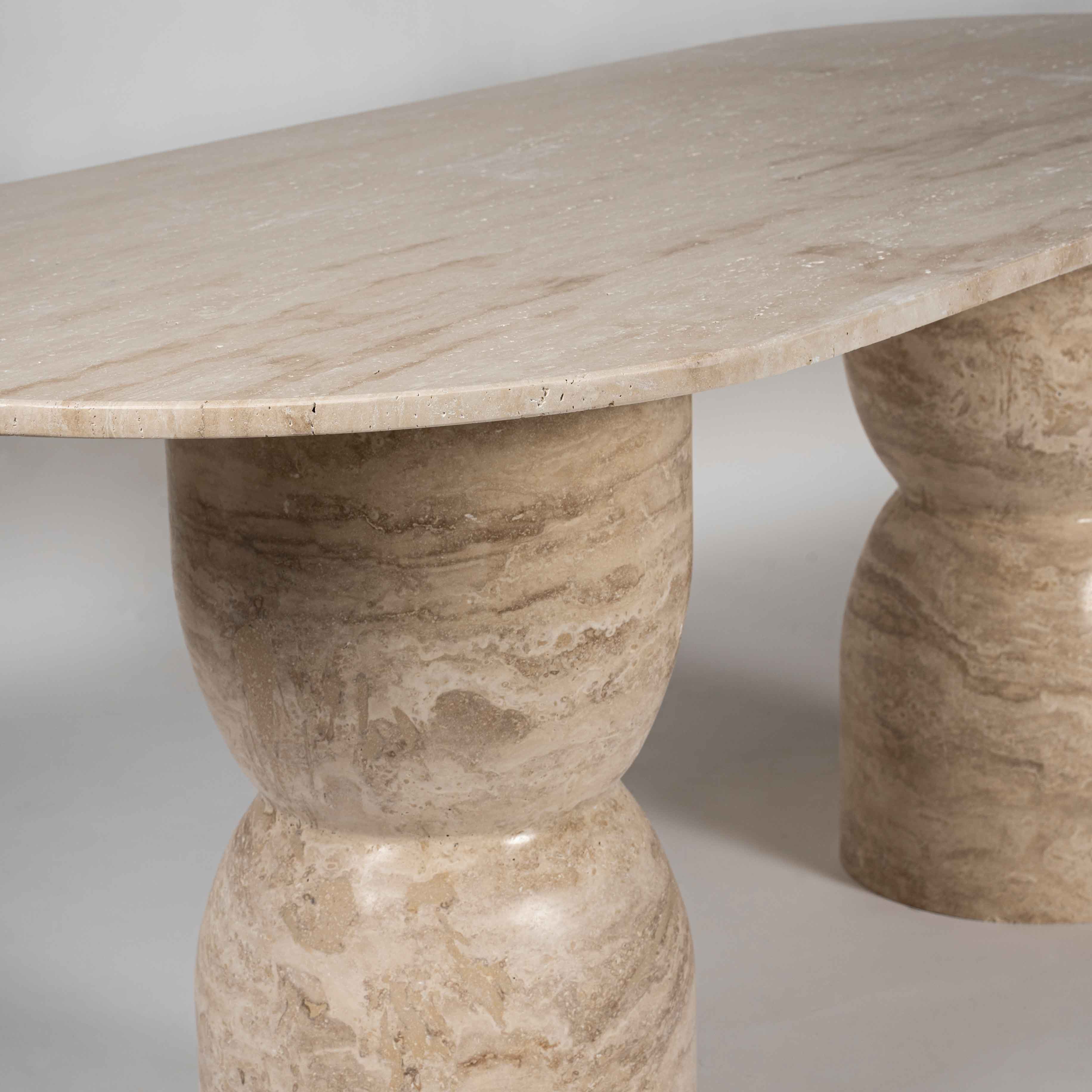 Mesaurea Traverten Yemek Masası