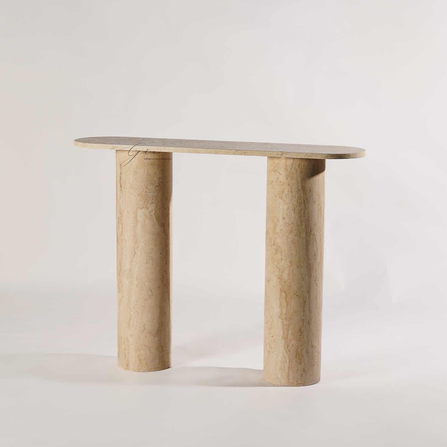 Liora Traverten Dresuar