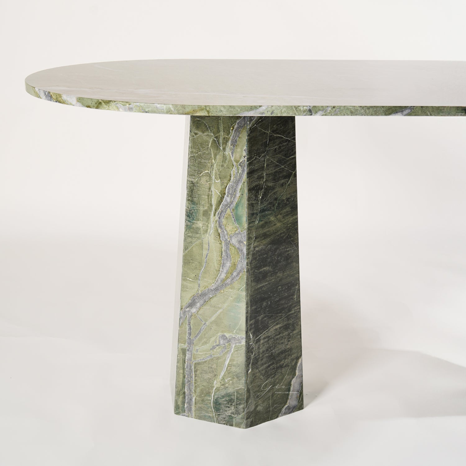 Teos  Mermer Yemek Masası