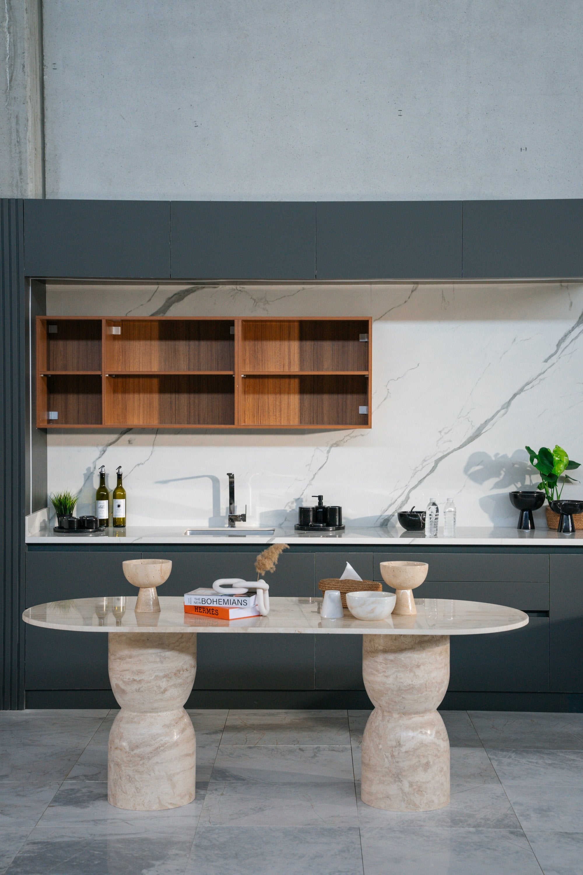 Mesaurea Traverten Yemek Masası